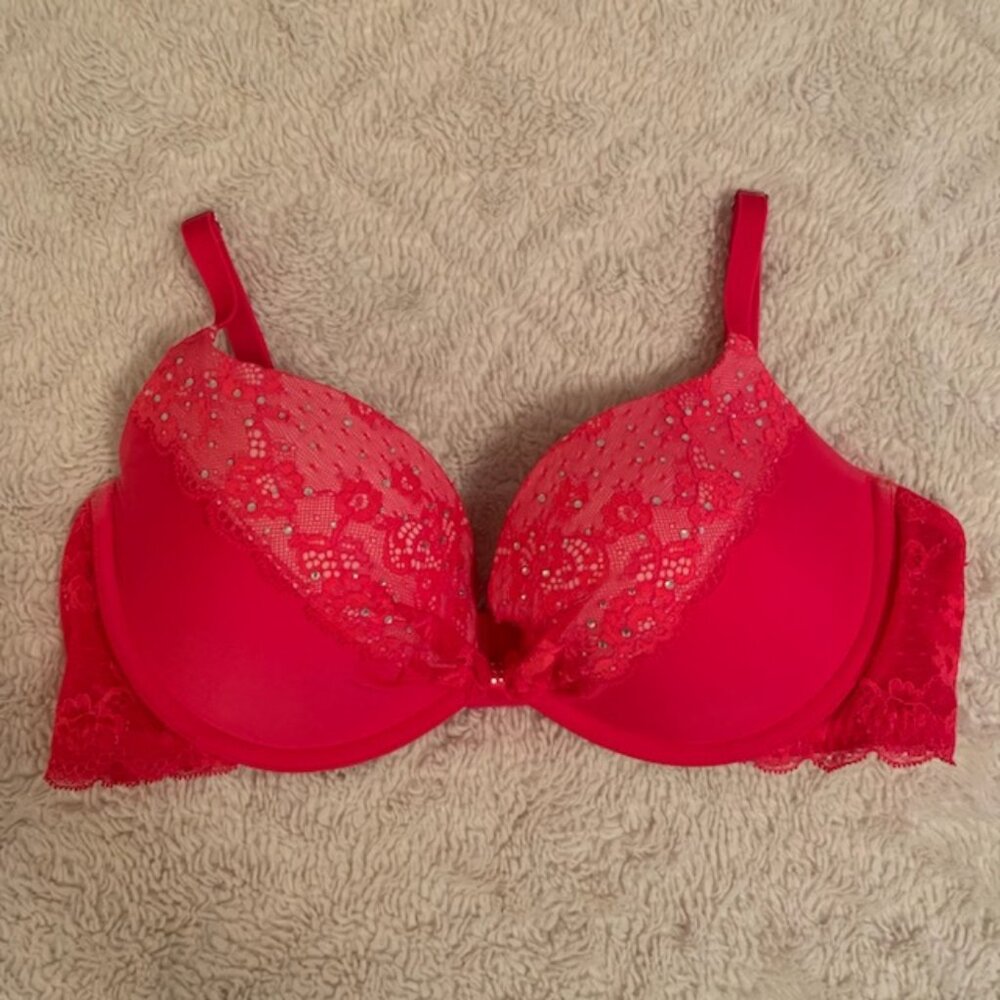 Victoria's Secret Red Twist Front Embellished Lace "Temptation" Pushup Bra- 36C